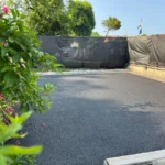 Réalisation d’un enrobé à chaud pour parking à Échenevex