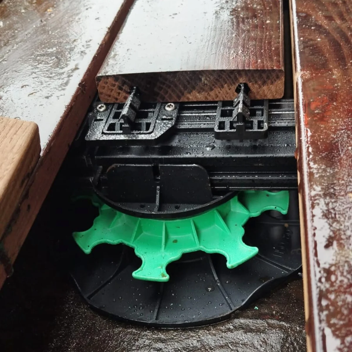 Realisation de structure pour terrasse - systeme Grad